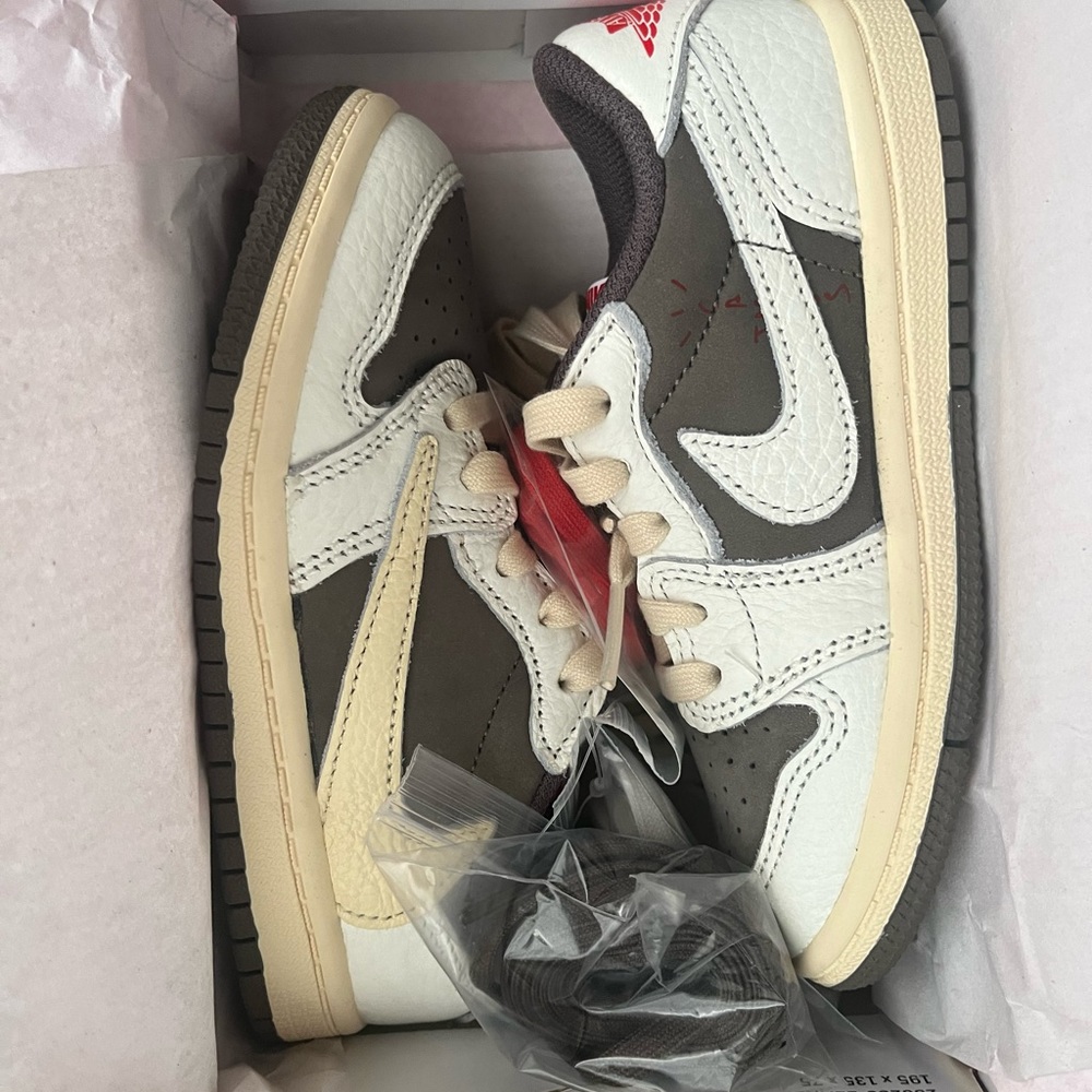 Jordan 1 Low OG SP (TD)